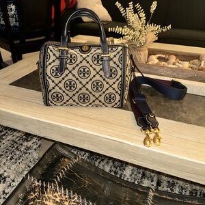 Tory Burch Navy and Beige Crossbody Bag